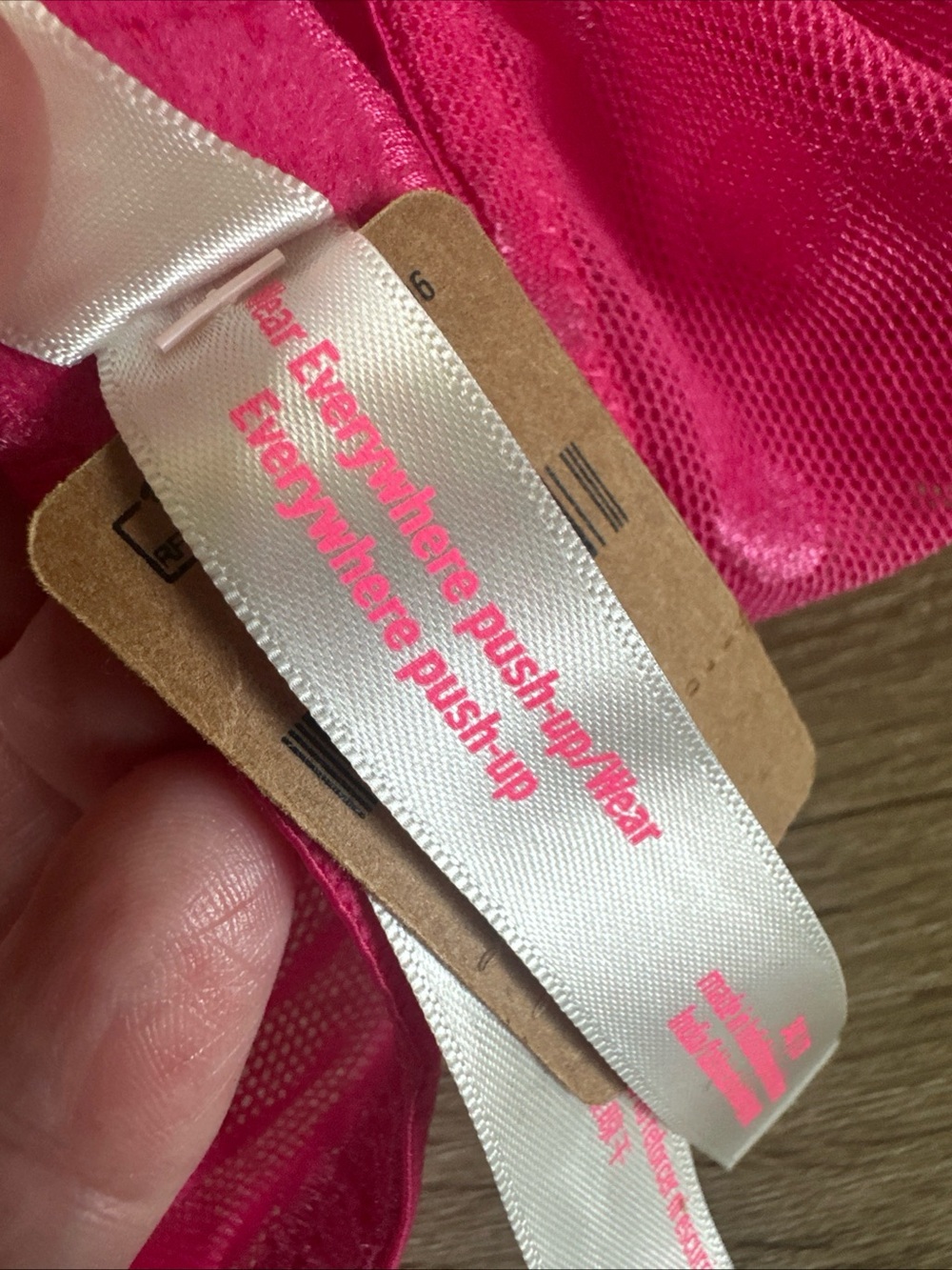 Nwt Pink By Victoria’s Secret Hot Pink Polkadot Bra, Size 34C Push-Up - Picture 9 of 9